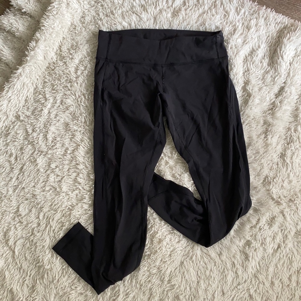 Black lululemon leggings